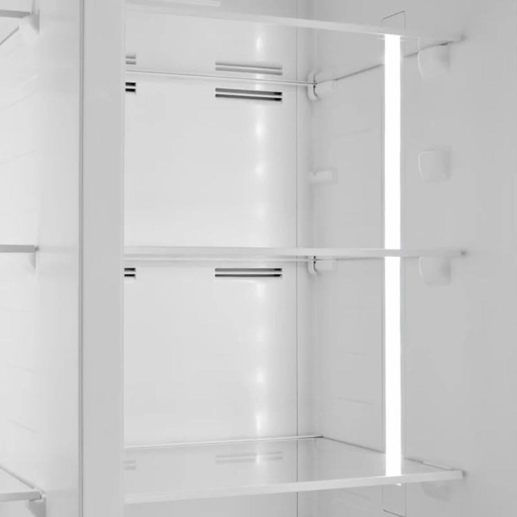 Refurbished Beko CFG4582W Freestanding 270 Litre 50/50 Frost Free Fridge Freezer White