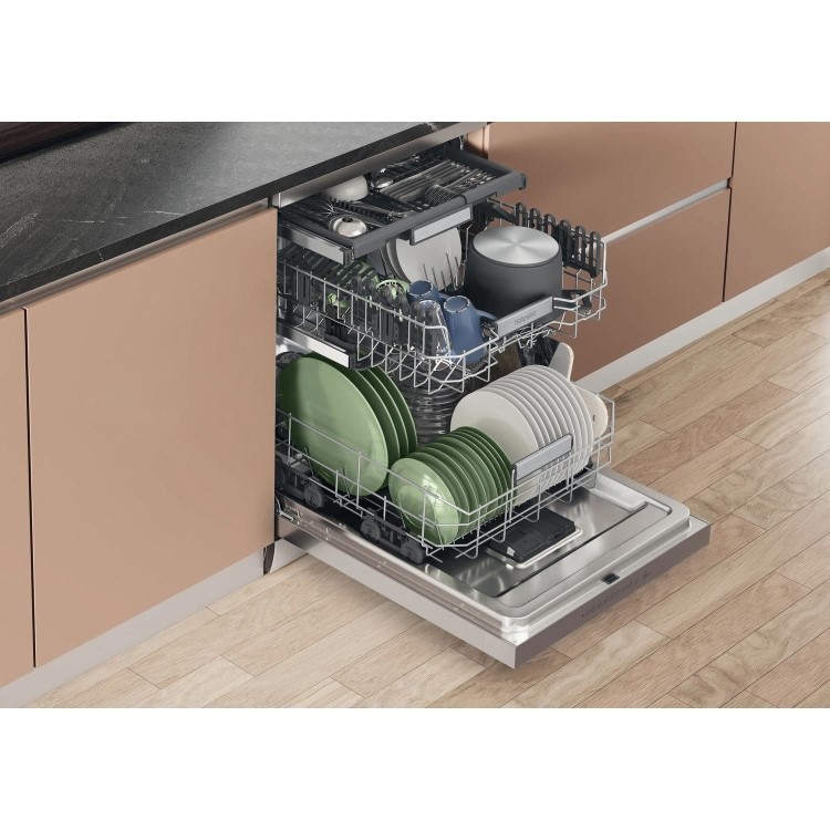 Hotpoint Maxi Space Freestanding Dishwasher - C-Rated, Silver